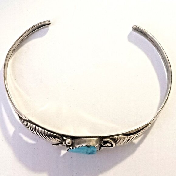 Navajo Vintage Jason Livingston signed Turquoise Sterling Cuff (1513) - Picture 5 of 6